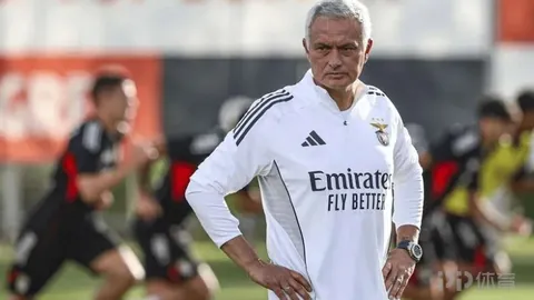 揭秘11月德甲球星榜：昂达夫以6进球2献妙助独领风骚，奥利塞闪耀入选！