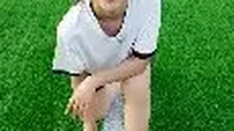 《曼联今夏大刀阔斧，一口气裁减11将，周薪缩减超208万英镑，揭秘省钱新策略！》